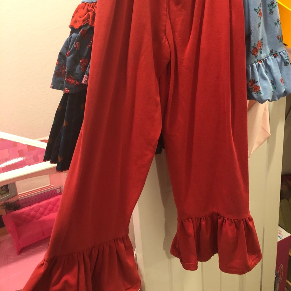 Cheerful Elf Big Ruffles Pants